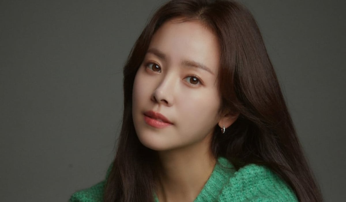 Top 12 Korean Actress without Makeup